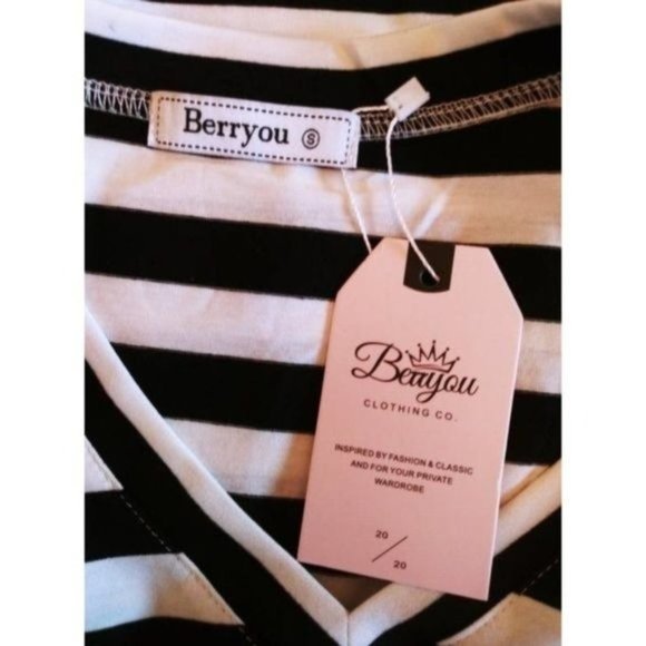 BERRYOU Women's Sleeveless Stripe Pocket Tank NWT‎ S - Picture 2 of 8
